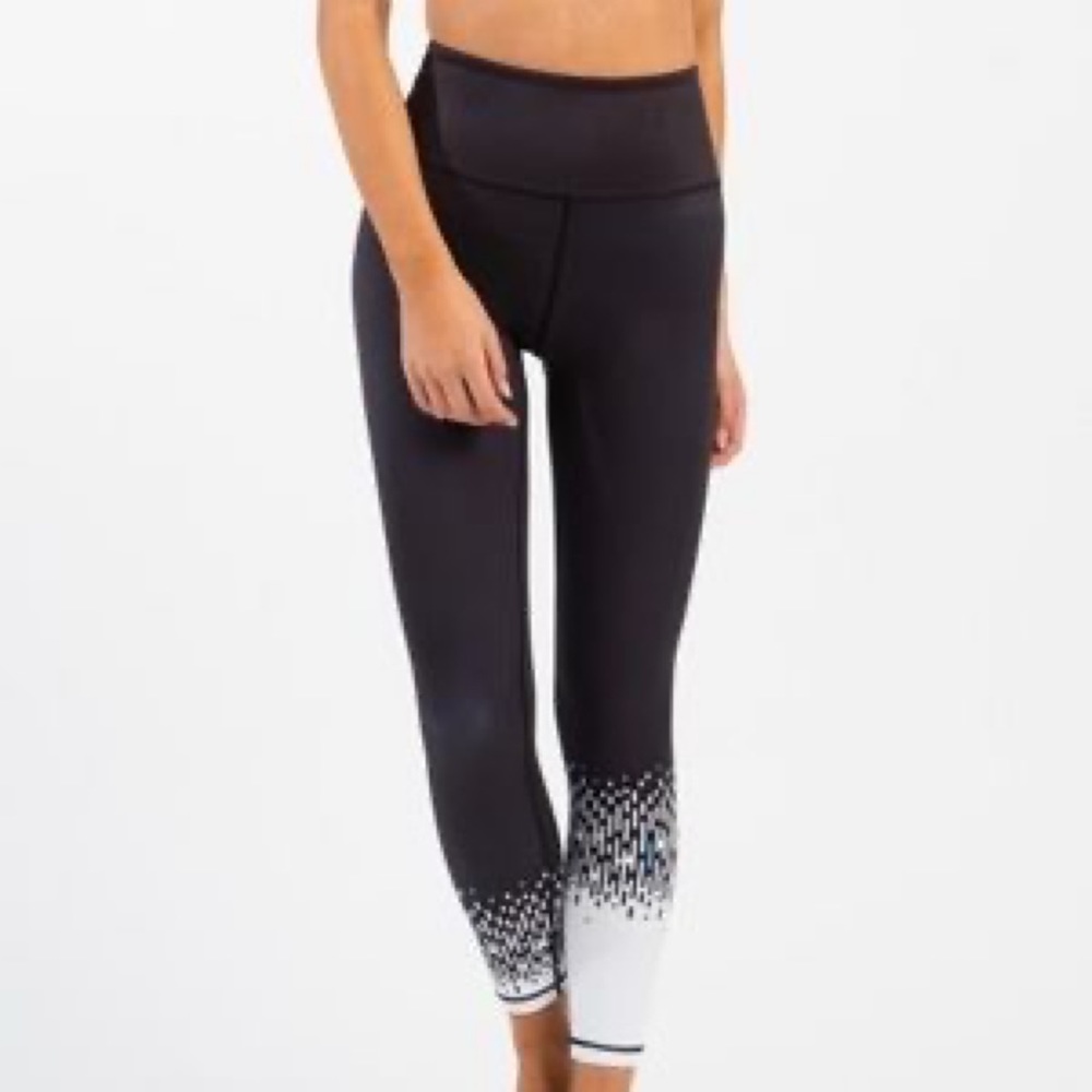 Zyia high waist white grid light and tight legging